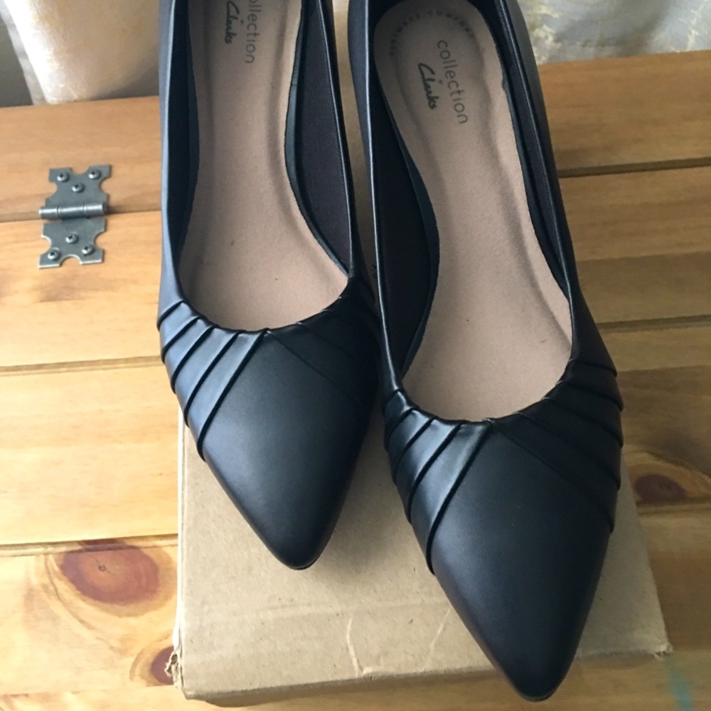 NEW Women’s Clarks Heels, Linvale Crown, Black leather, size 7 1/2, Comfort